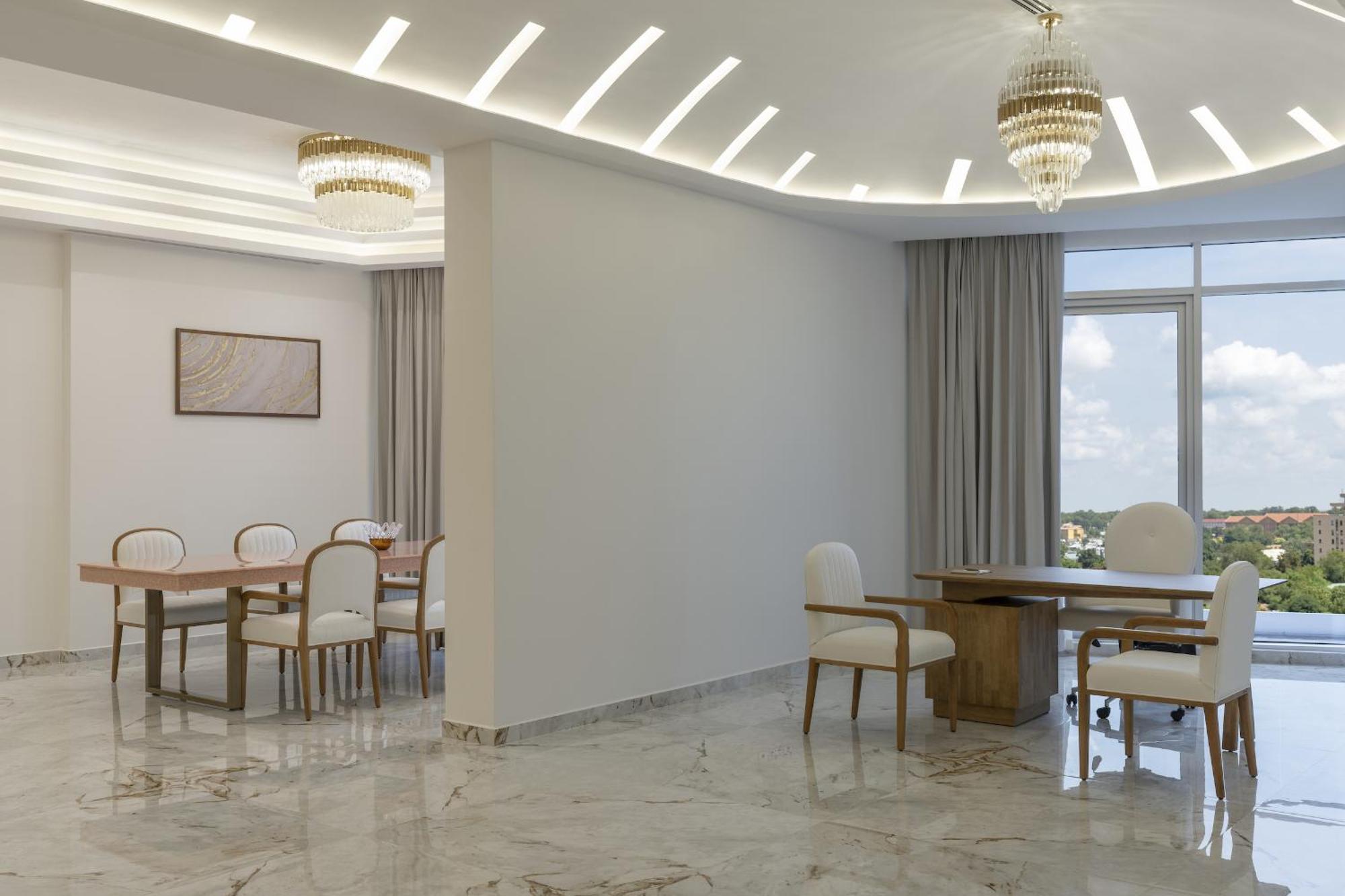 Pyramid Continental Hotel Juba Cameră foto